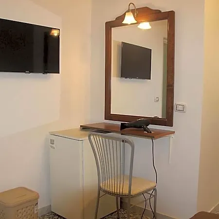 I Due Baroni - Fronte Campus 3* Bari