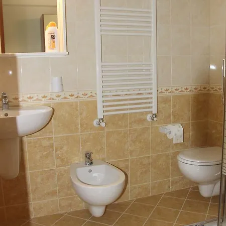 فندق مبيت وإفطار I Due Baroni - Fronte Campus باري