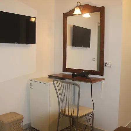 I Due Baroni - Fronte Campus فندق مبيت وإفطار