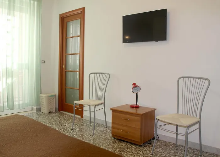 Oda ve Kahvaltı I Due Baroni - Fronte Campus